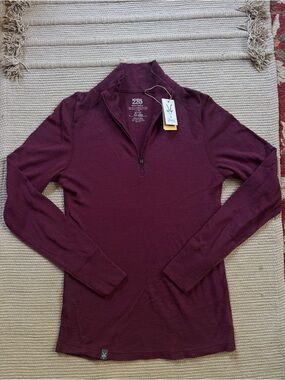 Ibex Woolies 220 zip top merino wool base layer Cabernet wine women’s M NEW NWT